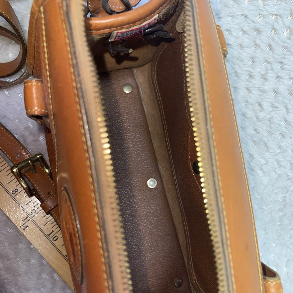 Vintage Dooney & Bourke Satchel Bag All Weather Leather British Tan - Picture 8 of 9